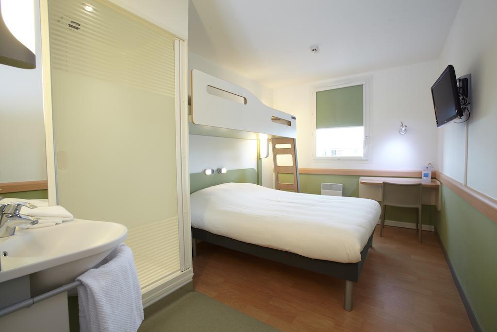 Ibis Budget Pontarlier Cameră foto