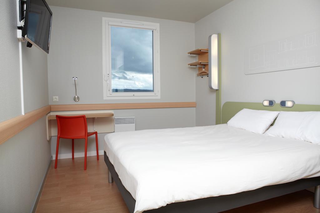 Ibis Budget Pontarlier Cameră foto